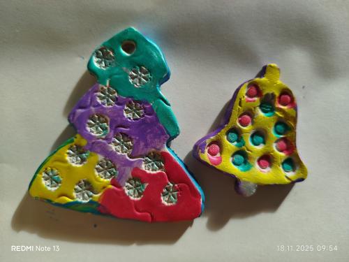 ŠD - Kouzlení ze samotvrdnoucí hmoty - naše první vánoční jiskření