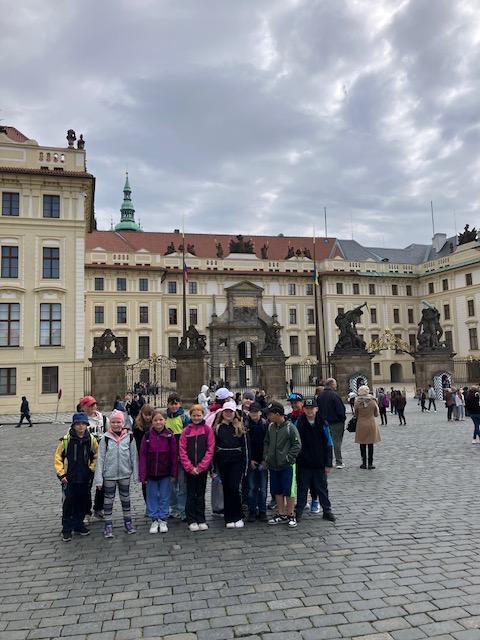Vlastivědná exkurze pro 4. a 5. r. do Prahy 13. 5.